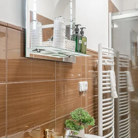 شقة Valentina 3 Hlavna Centrum